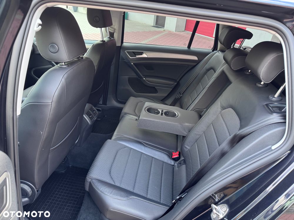 Volkswagen Golf 1.4 TSI BMT Highline - 27