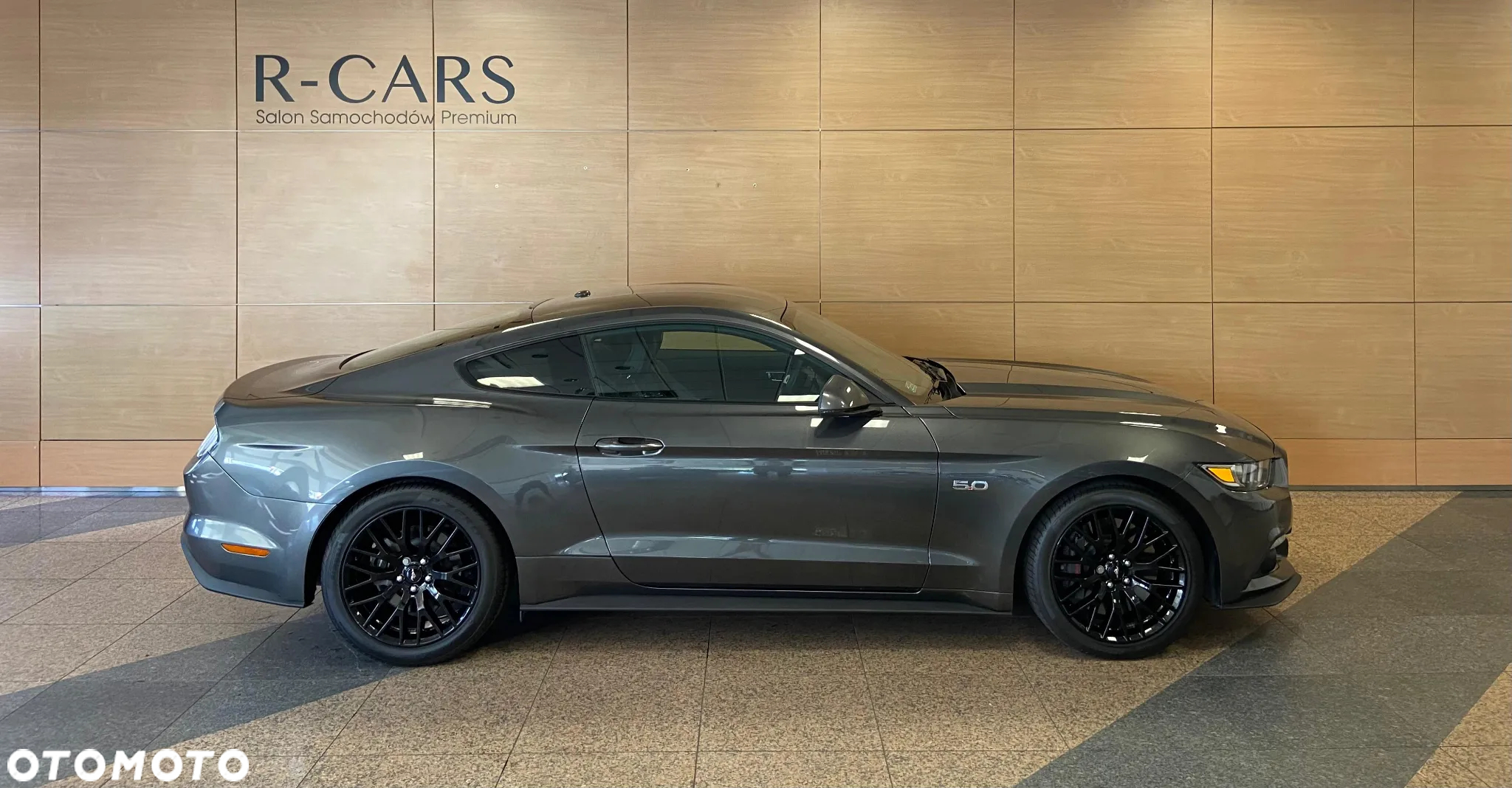 Ford Mustang 5.0 V8 GT - 2