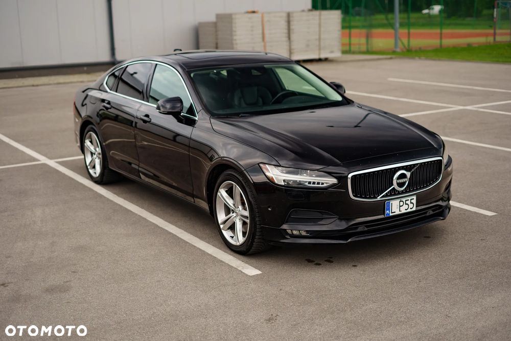 Volvo S90 T5 Momentum - 1