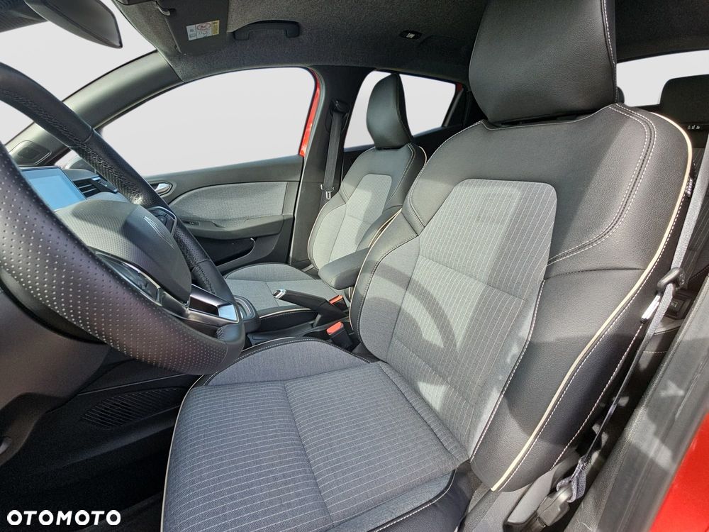 Renault Clio - 11