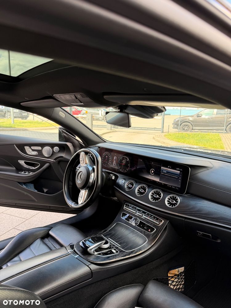 Mercedes-Benz Klasa E 220 d 4-Matic 9G-TRONIC - 8