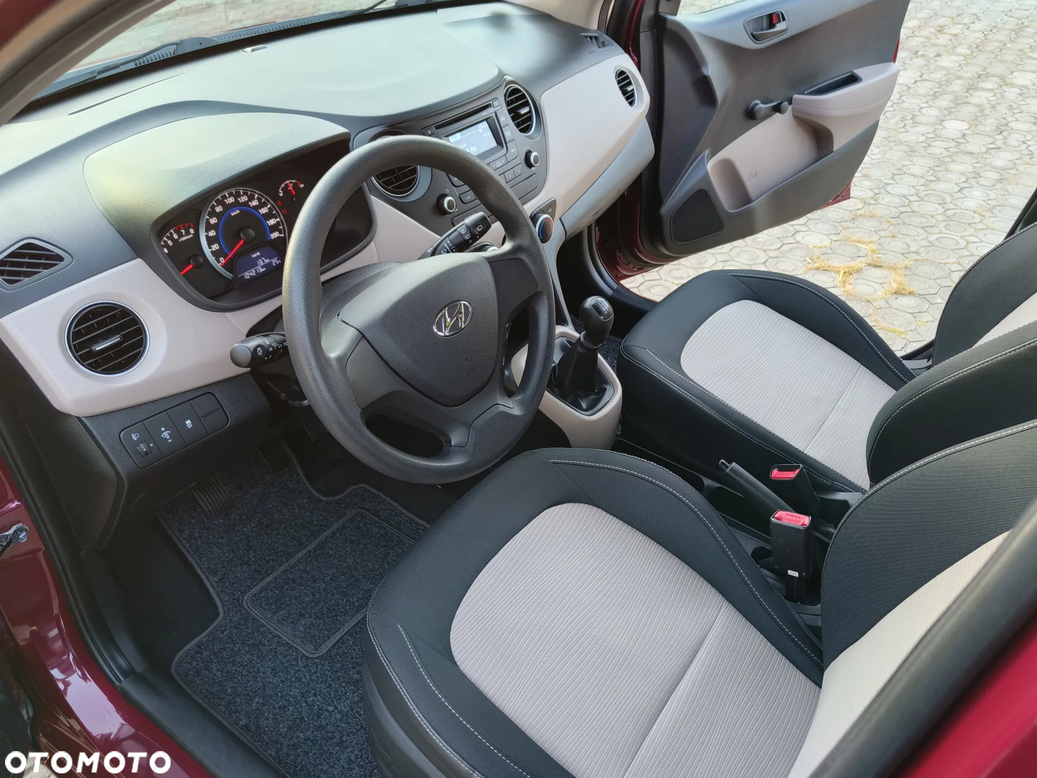 Hyundai i10 - 16