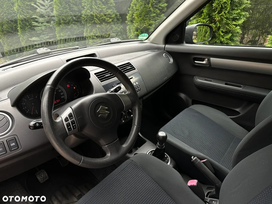 Suzuki Swift 1.3 GS - 24