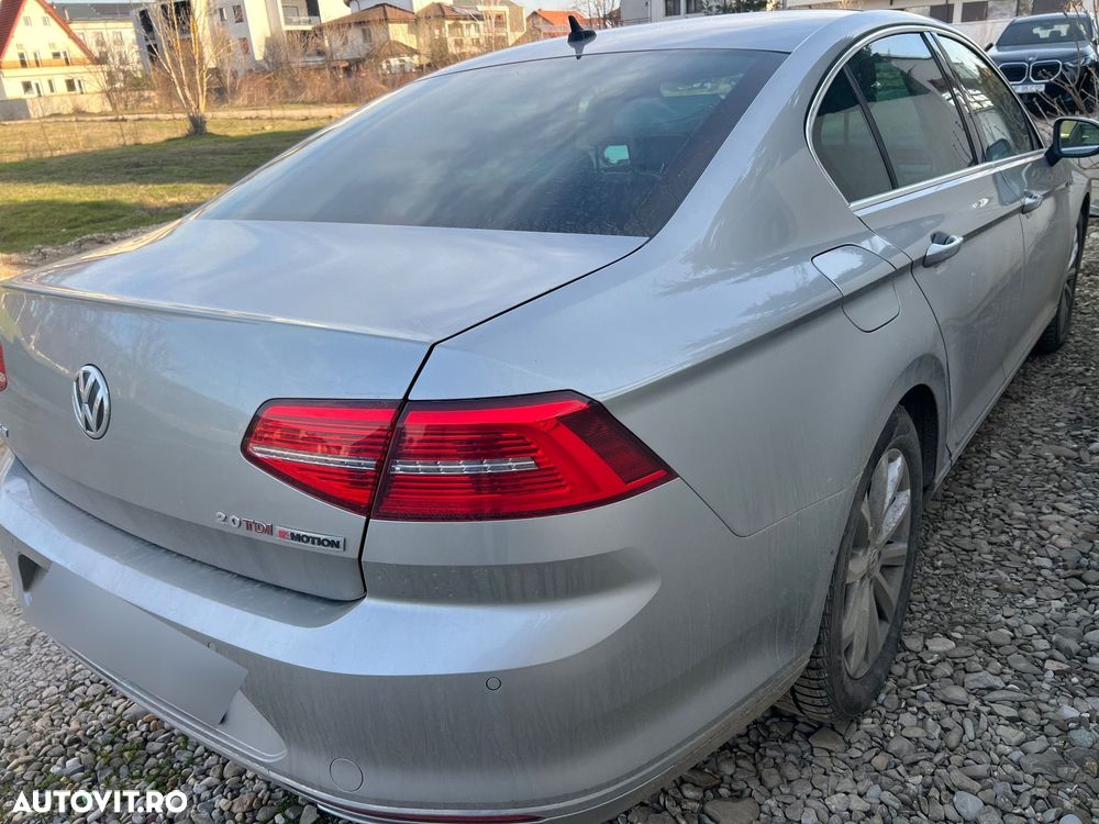 Volkswagen Passat 2.0 TDI DSG 4Motion Highline - 6