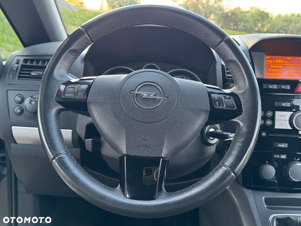 Opel Zafira 1.8 Family - 29