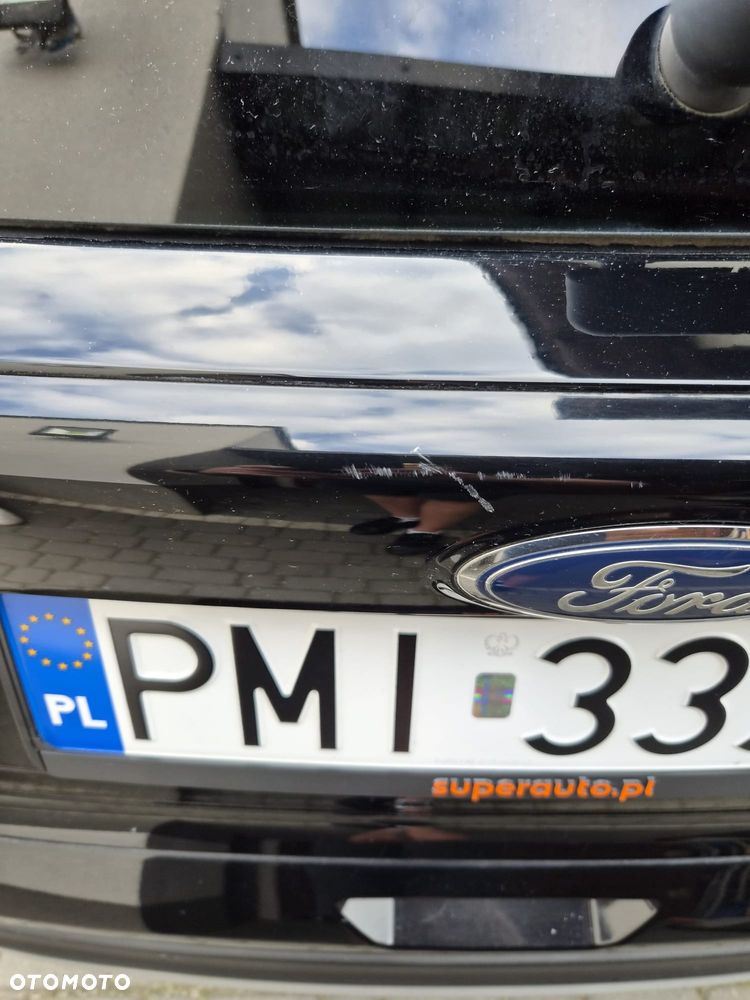 Ford Kuga - 27