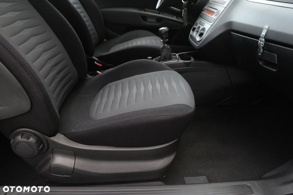 Fiat Punto 1.4 16V Dynamic - 39