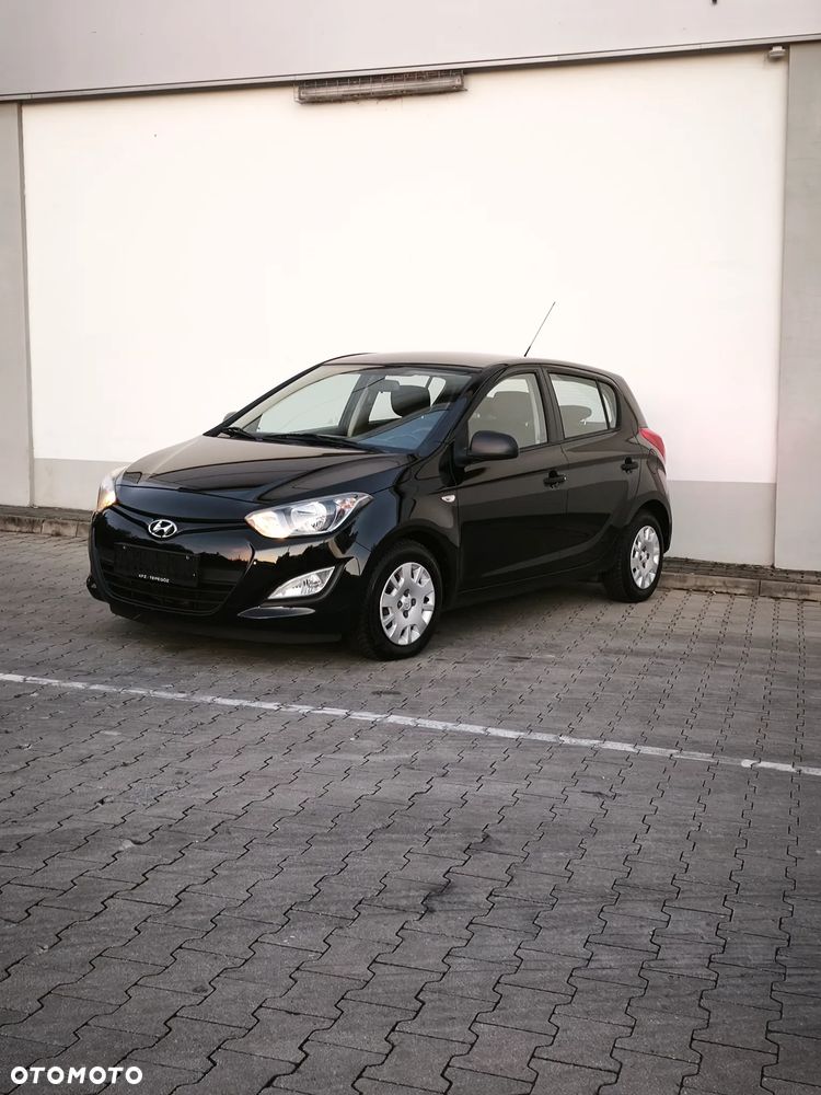 Hyundai I20 2012 photo 2
