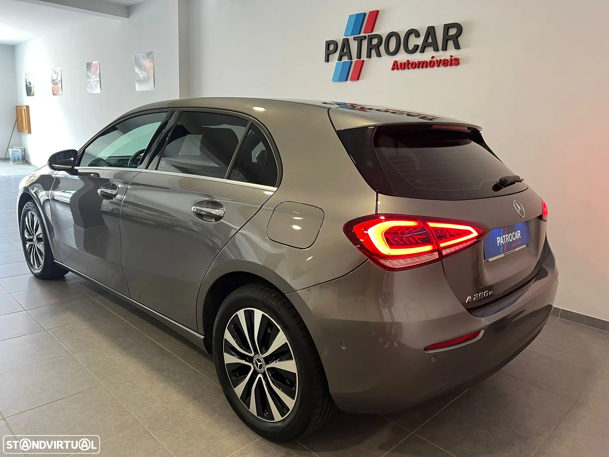 Mercedes-Benz A 250 e 8G-DCT Style - 19