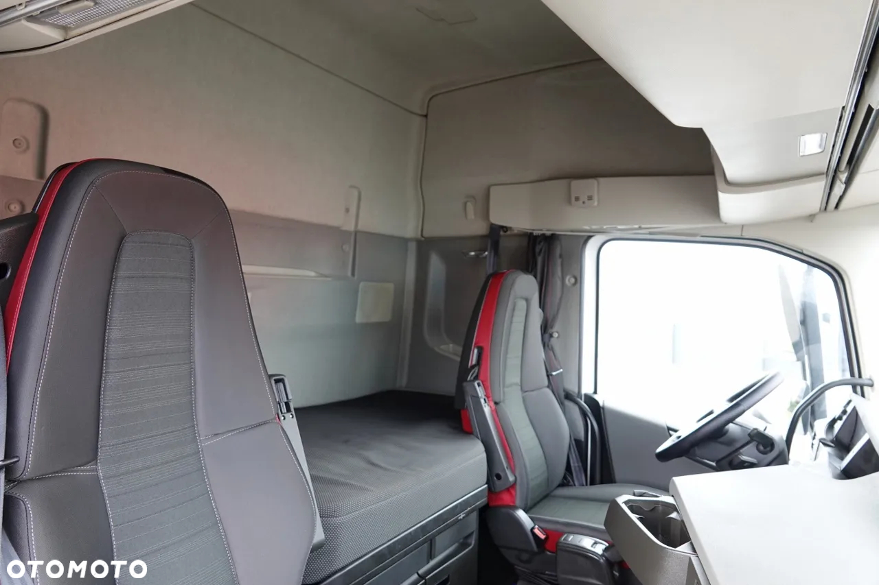 Volvo FH 460 / SPROWADZONY / PO KONTRAKCIE SERWISOWYM - 34