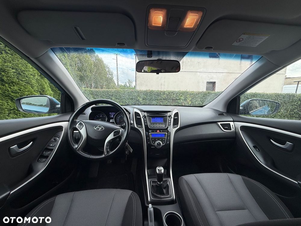 Hyundai i30 blue Kombi 1.6 CRDi YES Gold - 20