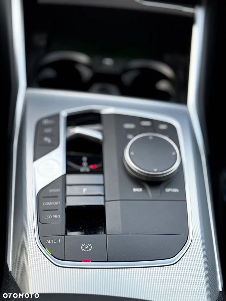 BMW Seria 3 320d xDrive M Sport sport - 21