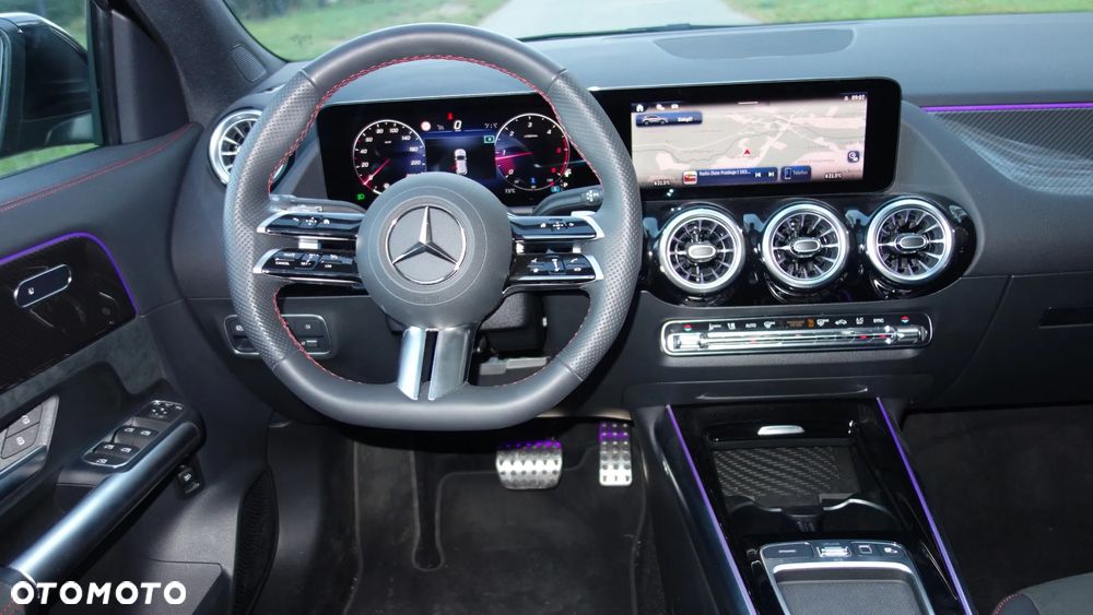 Mercedes-Benz GLA 200 d 4-Matic AMG Line 8G-DCT - 23