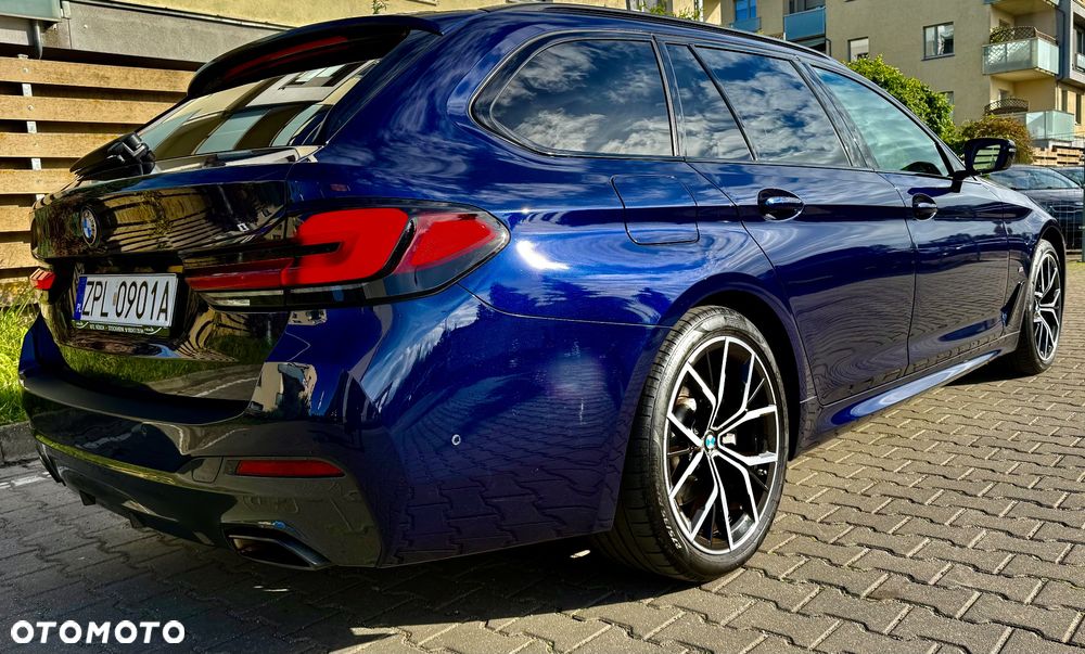 BMW Seria 5 520d Touring M Sport Edition - 3