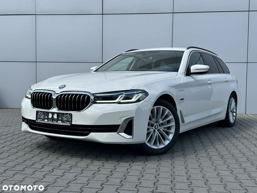 BMW Seria 5 530e xDrive Luxury Line - 3