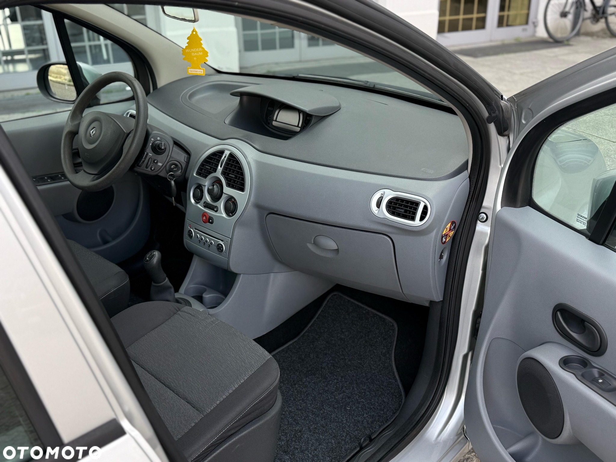 Renault Modus 1.2 16V Privilege - 10