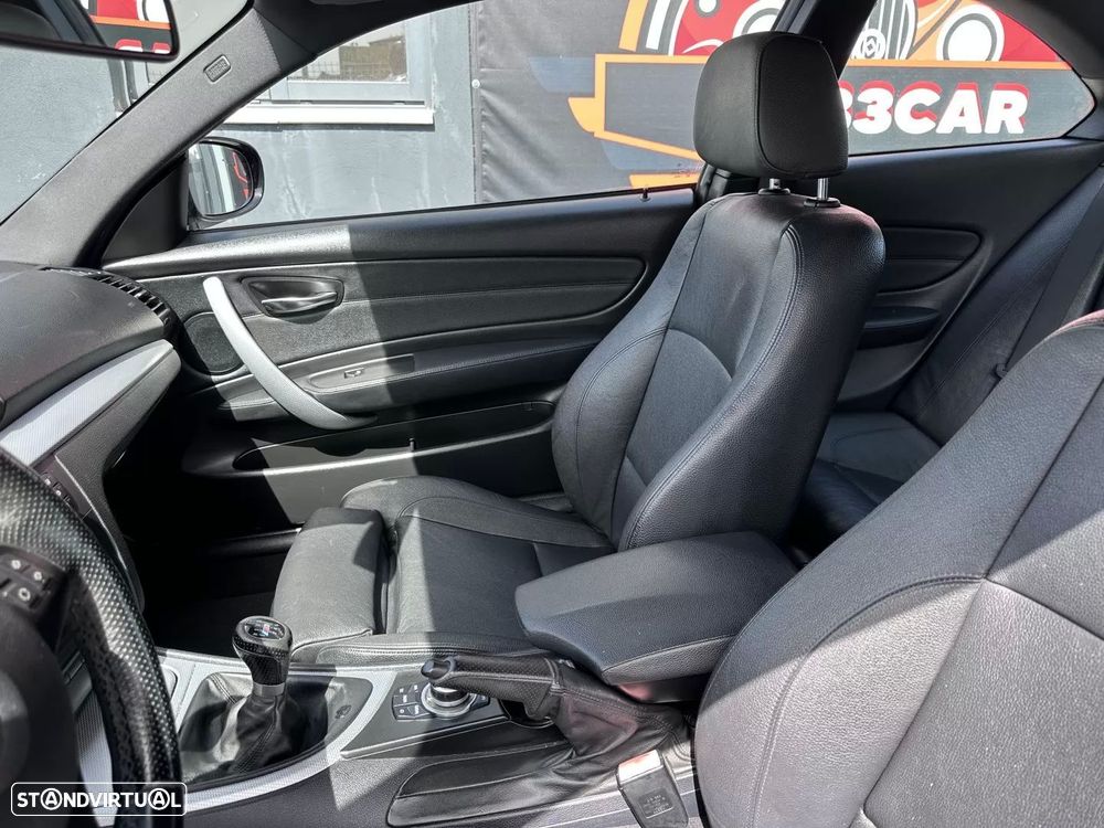 BMW 120 d Limited Edition Lifestyle c/ M Sport Pack - 27