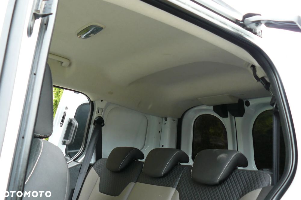 Ford Transit Courier Trend - 13