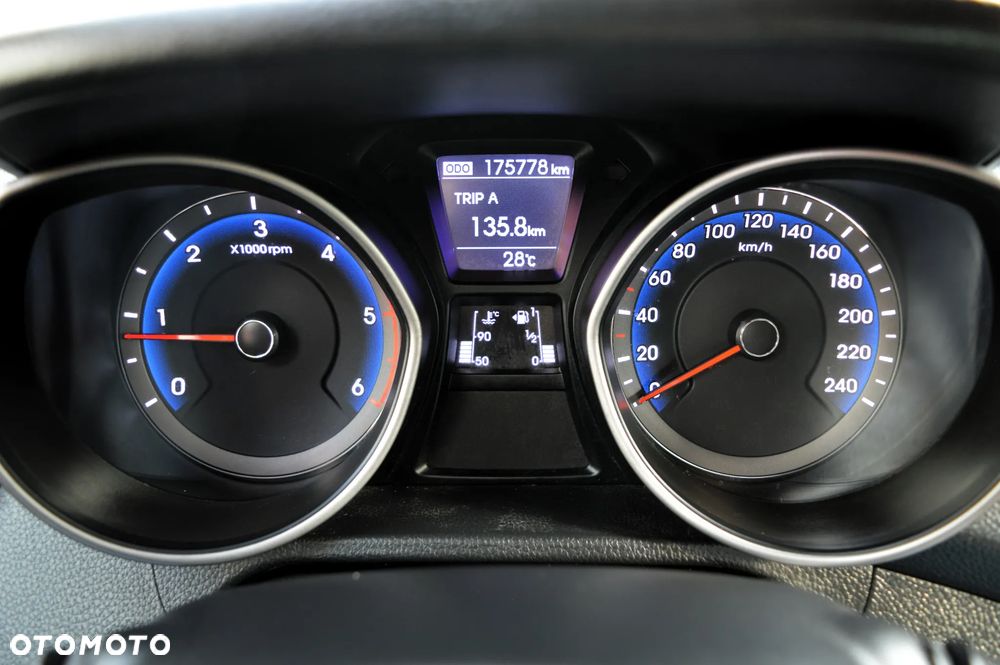 Hyundai i30 blue 1.6 CRDi YES Gold - 39