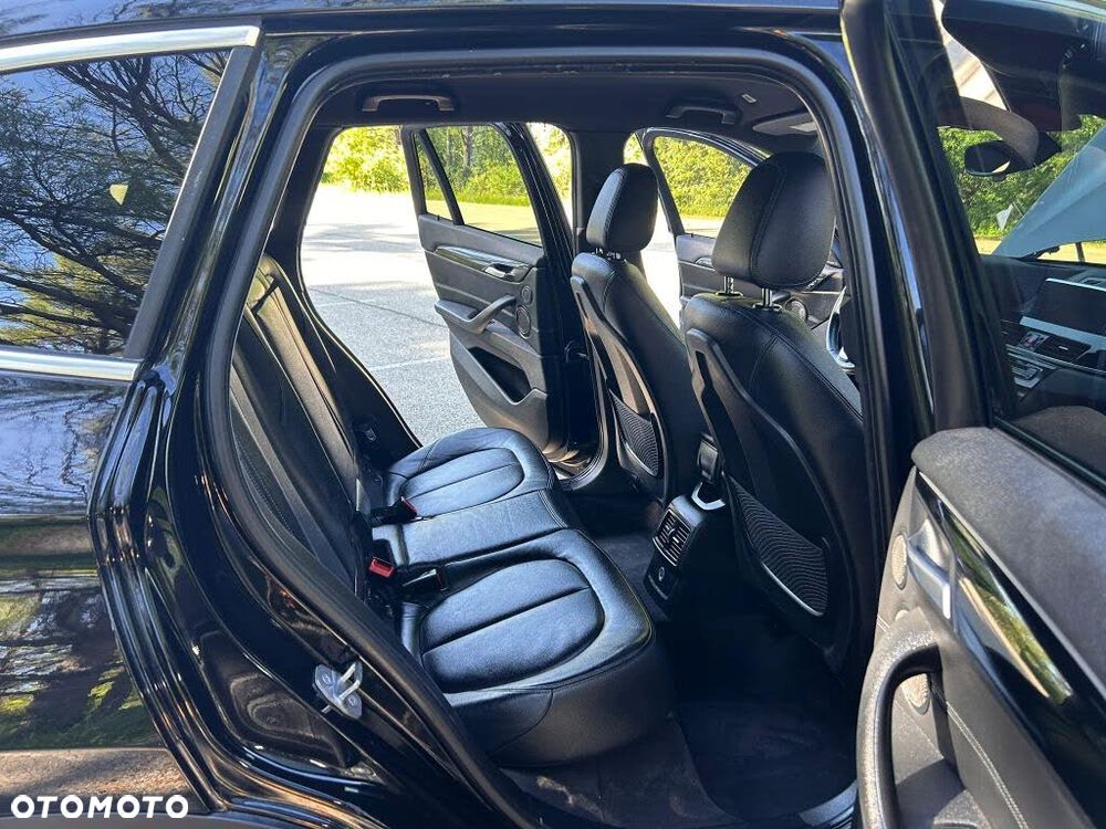 BMW X1 - 16