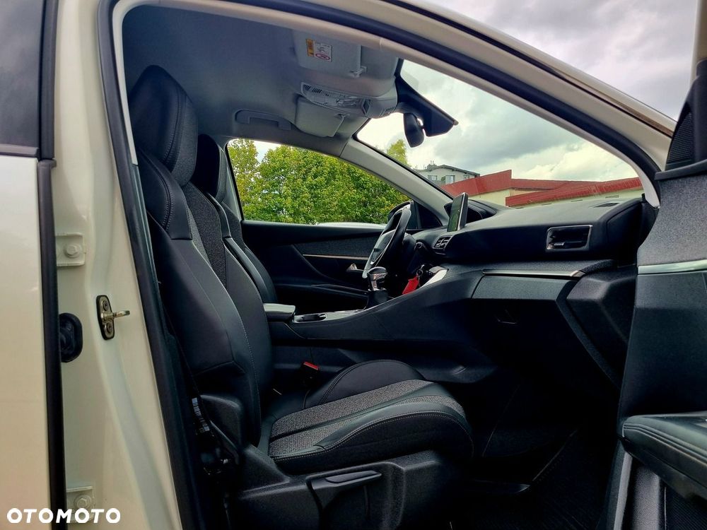 Peugeot 3008 1.6 BlueHDi Allure S&S - 12