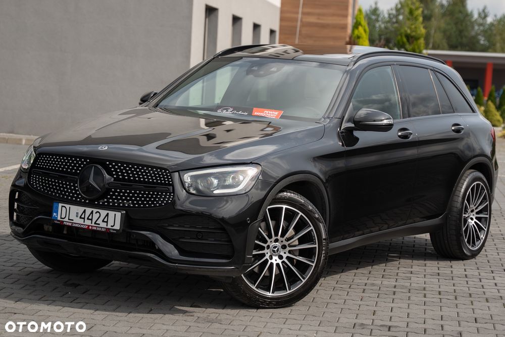 Mercedes-Benz GLC 200 4Matic 9G-TRONIC AMG Line - 2