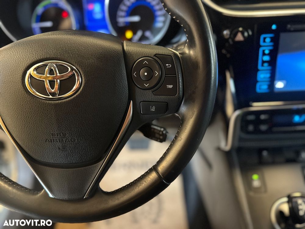 Toyota Auris 1.8 VVT-i Automatik Team Deutschland - 20