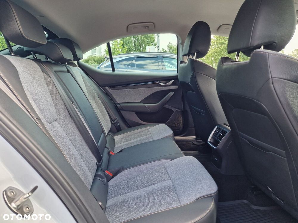 Skoda Octavia 1.5 TSI mHEV Edition 130 Selection DSG - 16
