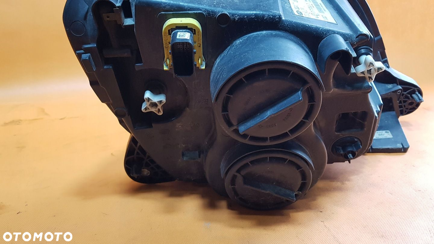 REFLEKTOR LAMPA LEWA DAF XF 106 , CF EURO 6 1835874 - 3