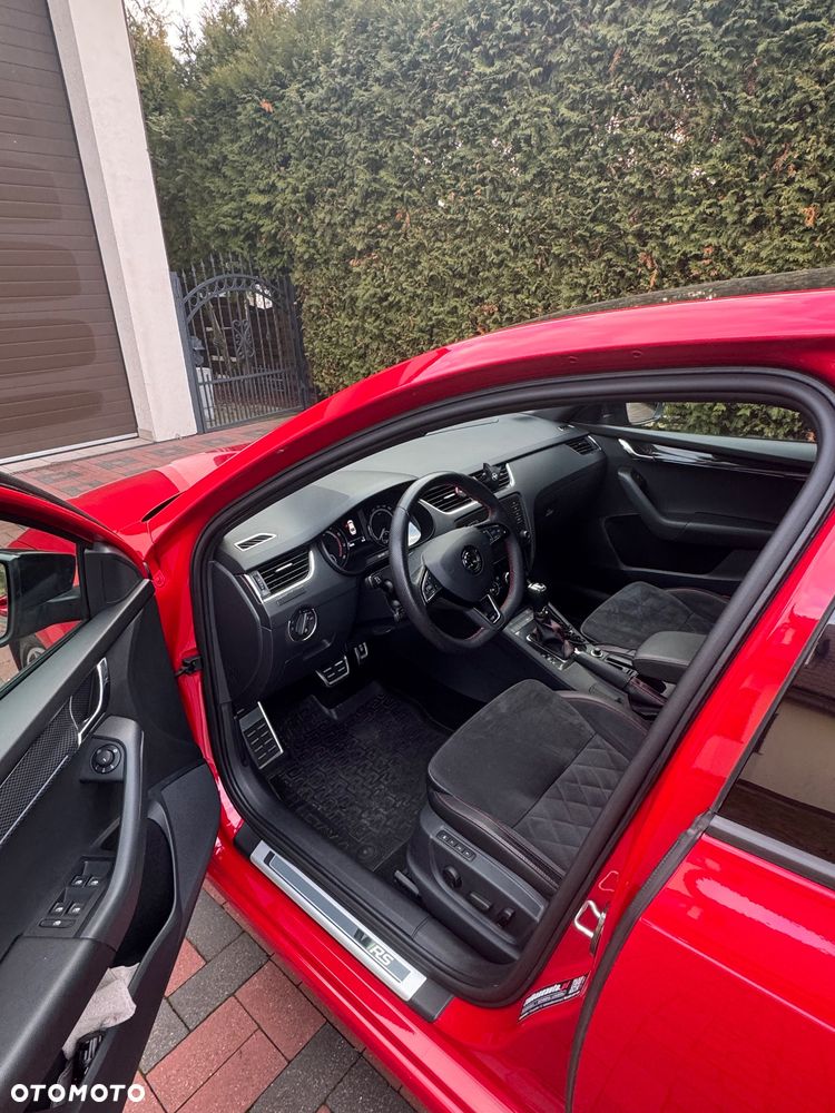 Skoda Octavia 2.0 TSI RS Challenge 245 DSG - 9