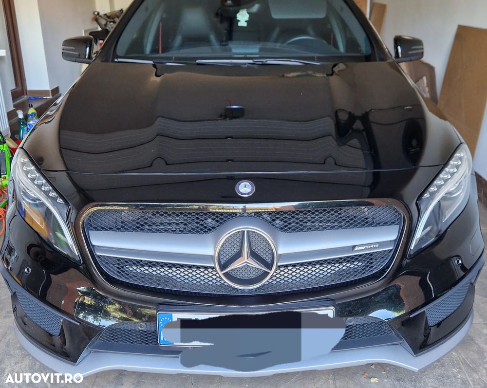 Mercedes-Benz GLA - 8