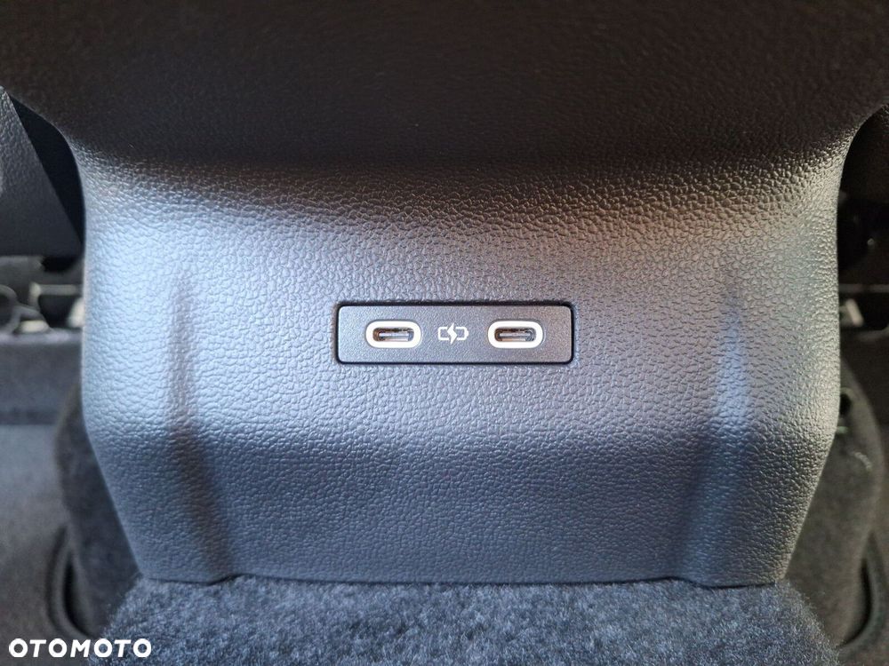 Volkswagen T-Roc 1.5 TSI Style DSG - 35