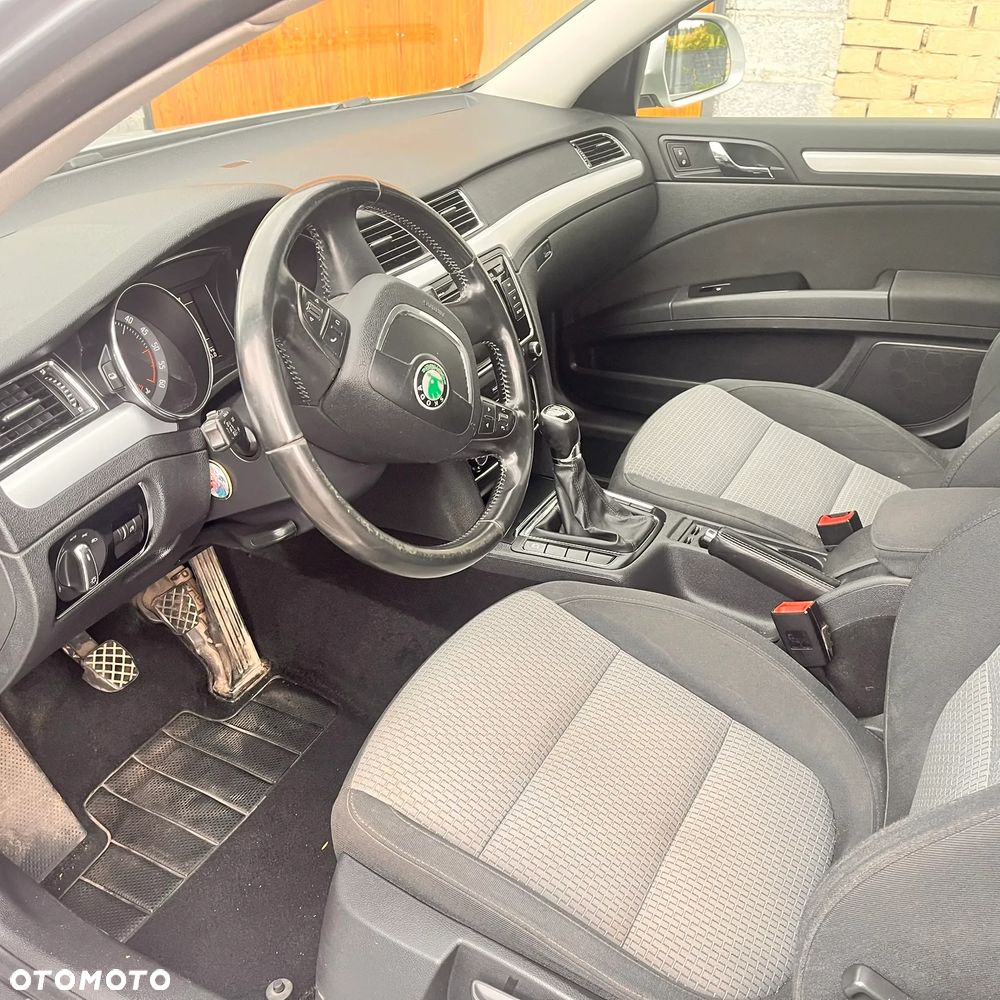 Skoda Superb 2.0 TDI Ambition - 10