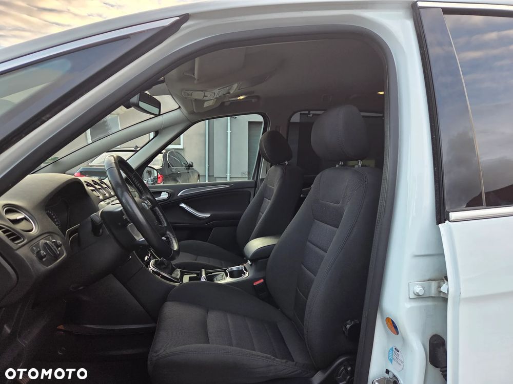 Ford S-Max 2.0 TDCi DPF Titanium X - 15