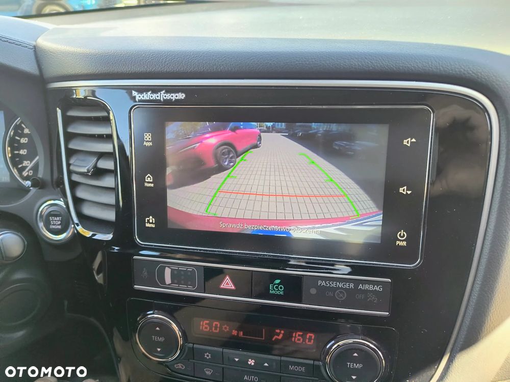 Mitsubishi Outlander 2.0 Intense + 4WD CVT - 31