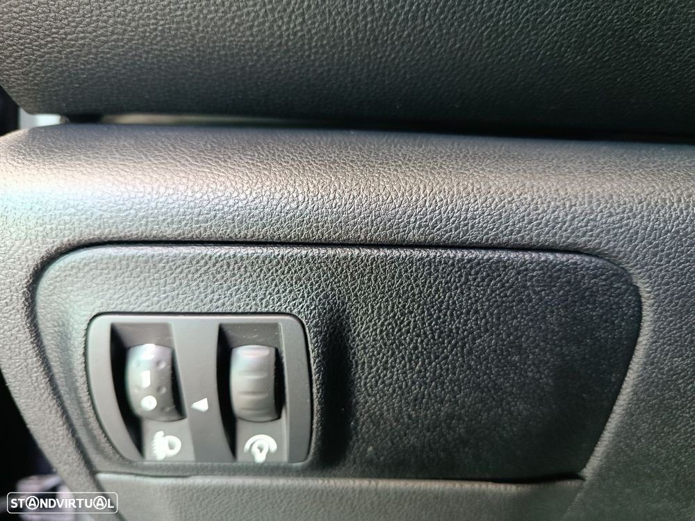 Renault Mégane 1.5 Blue dCi Limited C/PM+Pneu - 25