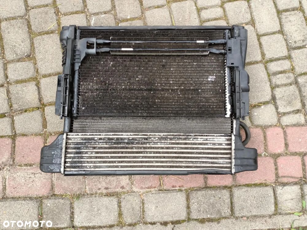 Chłodnica wody płynu klimatyzacji intercooler BMW E83 X3 3.0d automat 7789793