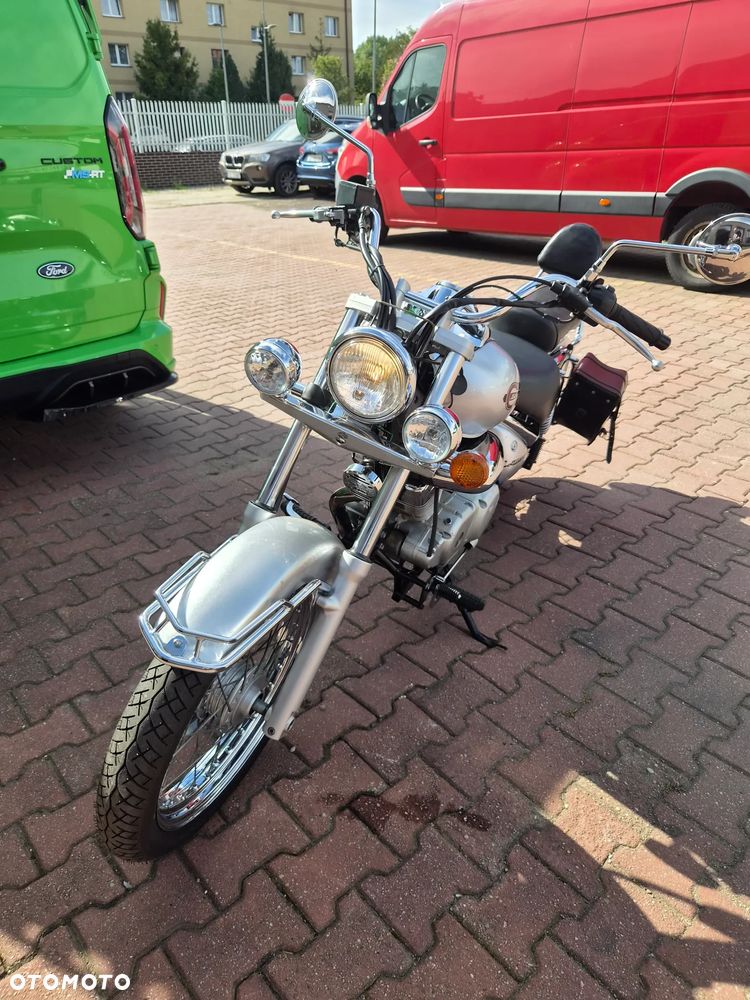 Suzuki Intruder - 22