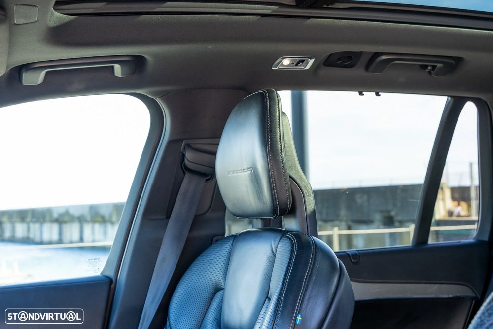 Volvo XC 90 2.0 D5 Inscription AWD - 24