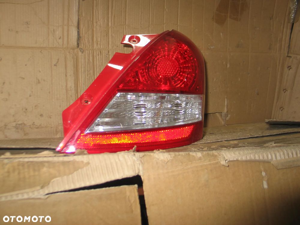 lampa tyl tylna suzuki swift sport V Mk7 35603-70L01 oryginal - 6