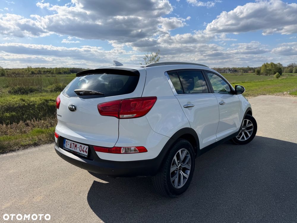 Kia Sportage 1.7 CRDI 2WD ISG Dream-Team Edition - 8