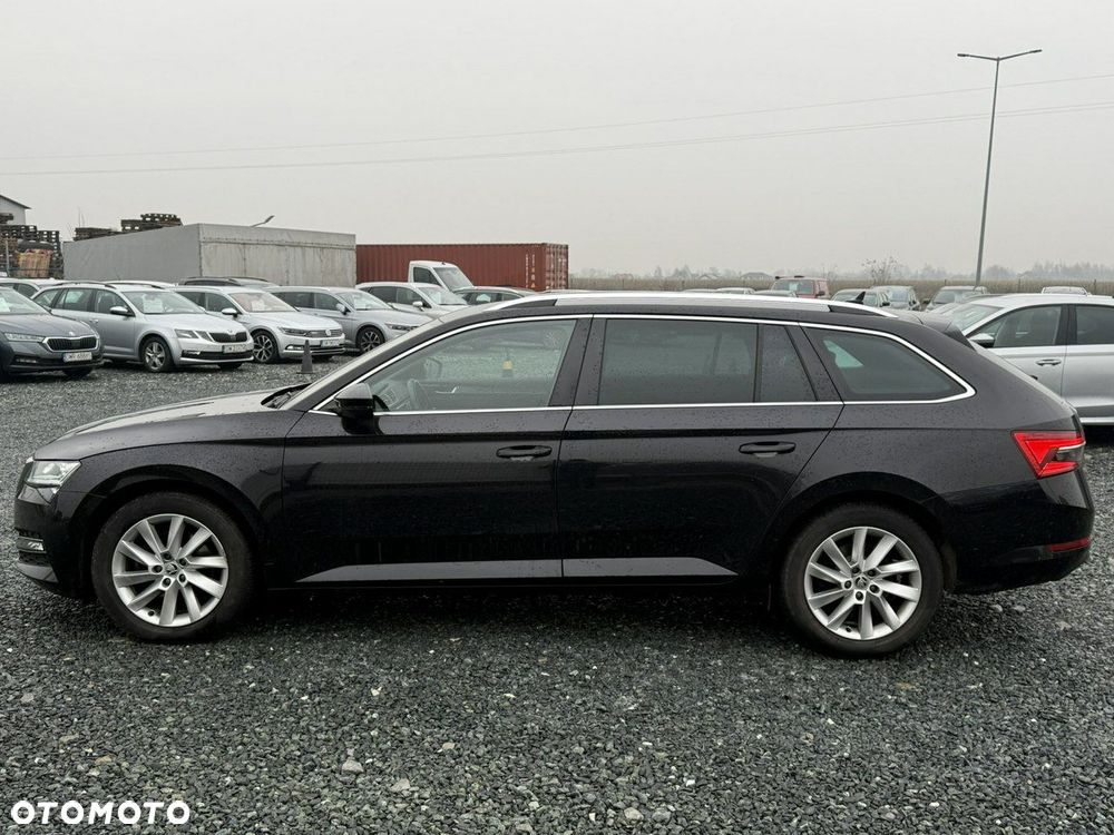 Skoda Superb 2.0 TDI SCR Style DSG - 6