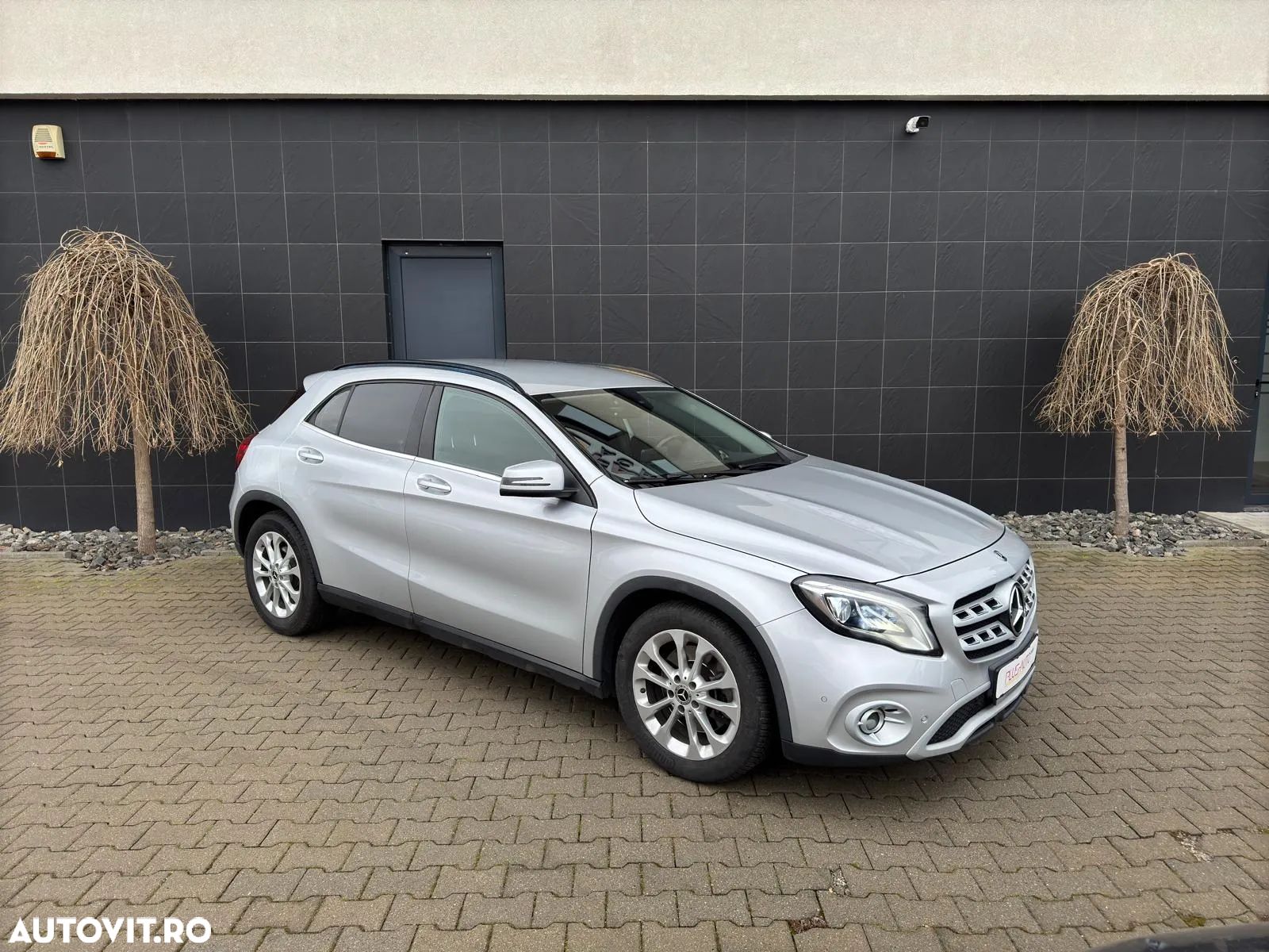 Mercedes-Benz GLA 250 4Matic 7G-DCT Peak Edition - 1