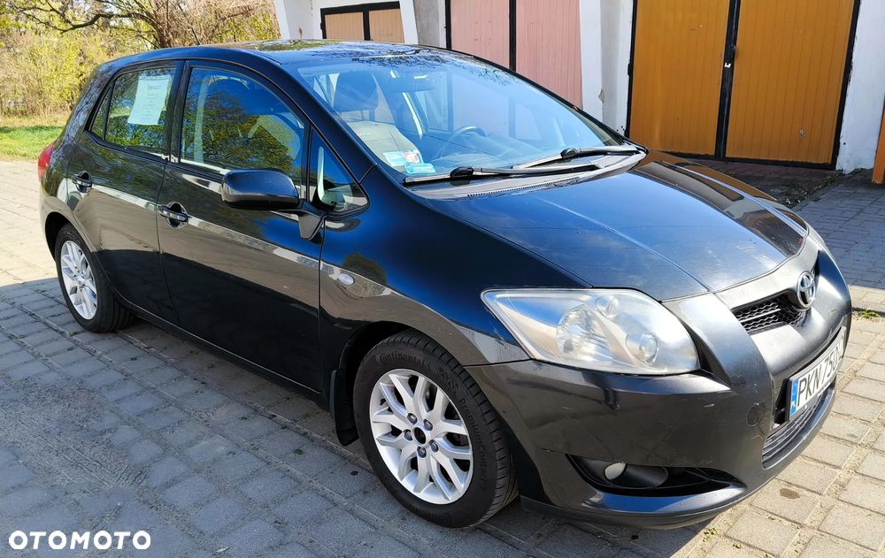 Toyota Auris 2.0 D-4D - 2