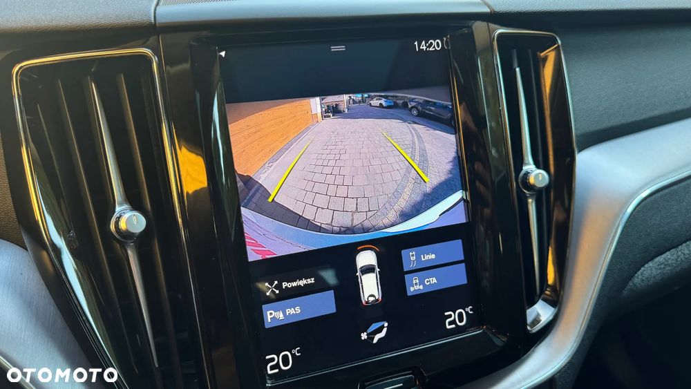 Volvo XC 60 D4 Momentum Pro - 29