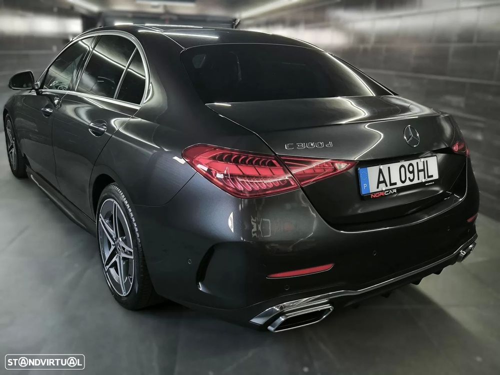 Mercedes-Benz C 300 d AMG Line - 13