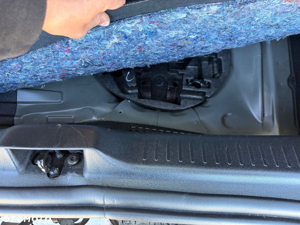 Renault Clio Energy dCi 90 Start & Stop LIMITED - 12