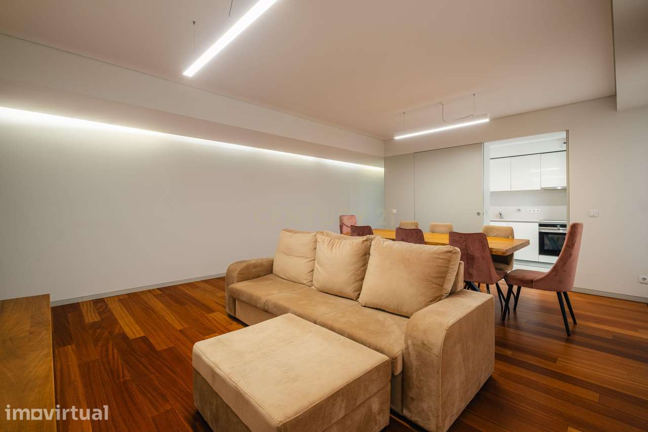 Apartamento T2 - Baixa do Porto - Grande imagem: 2/36