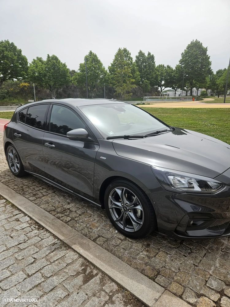 Ford Focus 1.0 EcoBoost MHEV ST-Line - 6