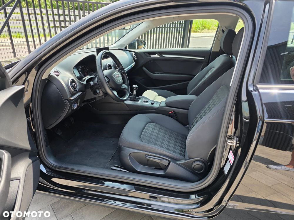 Audi A3 3-drzwiowe 2.0 TDI DPF Attraction - 9